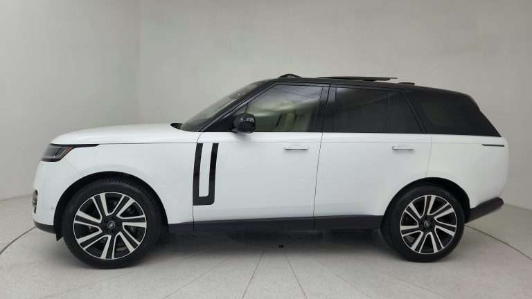 SALKP9E75PA032809-2023-LandRover-RangeRover.dp.105.16x9-3840x2160-1920KB-4K.20240226170299